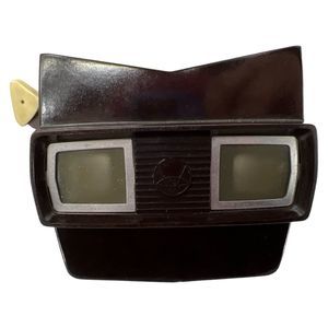 Vintage Sawyer View Master from the 1950s 1960s brown toy interactive